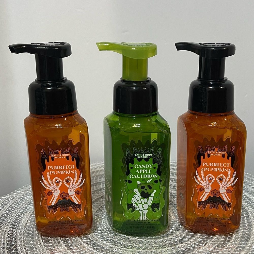 BBW Purrfect Pumpkin and Candy Apple Cauldron Foaming Hand Soap Set of 3 NWT